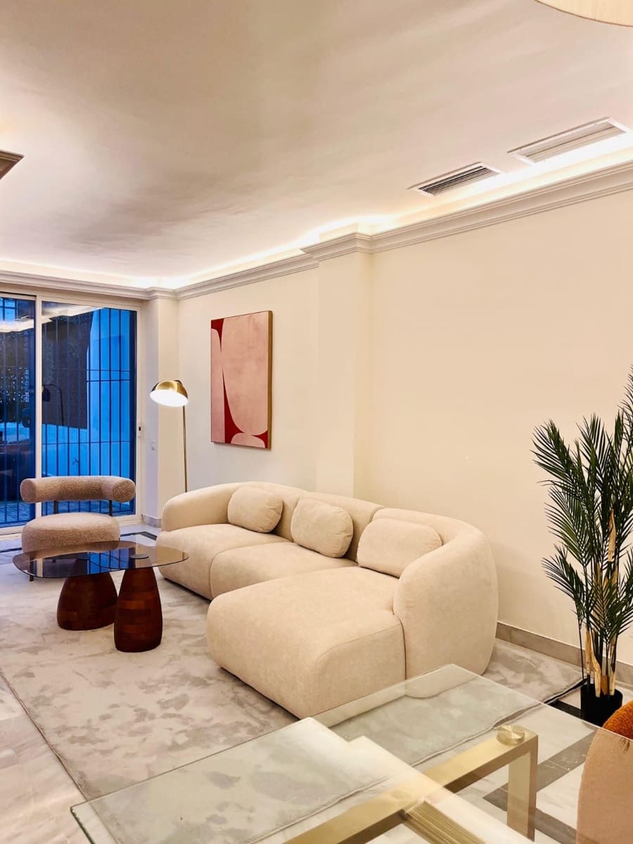 3 soveværelse Lejlighed til salg i Marbella med swimmingpool - € 849.000 (Ref: 9412678)