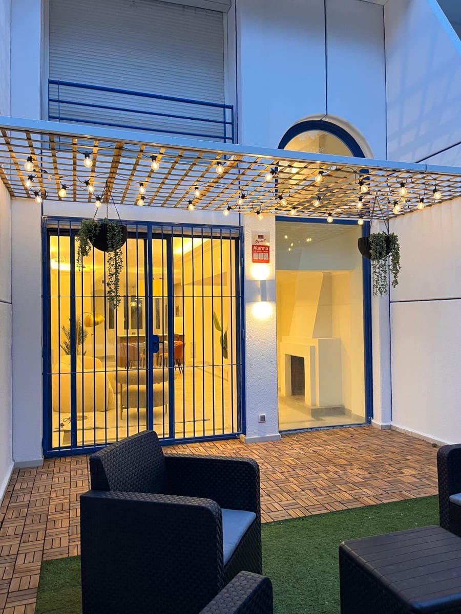 3 soveværelse Lejlighed til salg i Marbella med swimmingpool - € 849.000 (Ref: 9412678)