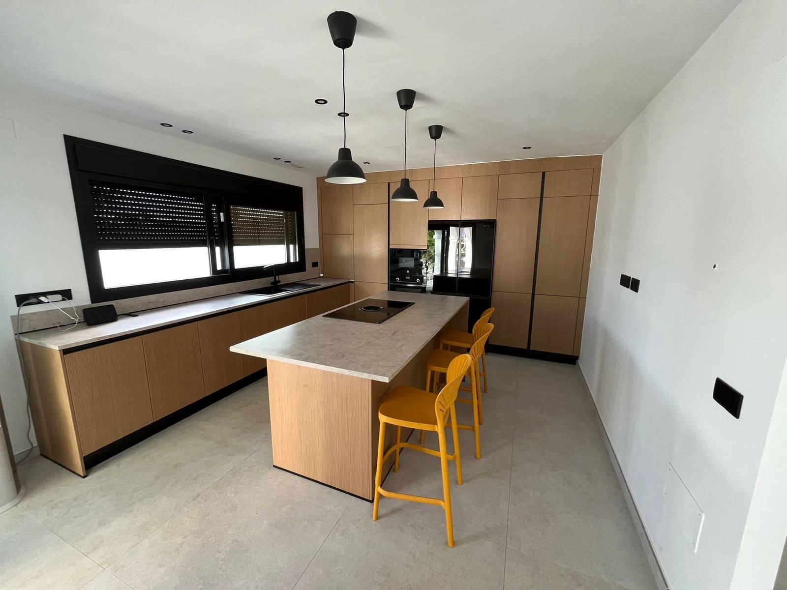 5 bedroom Villa for sale in Mijas Costa with pool - € 1,099,000 (Ref: 9412942)