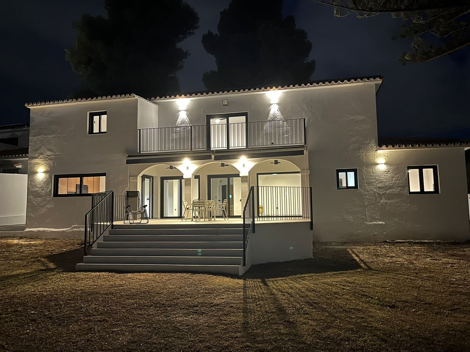 5 bedroom Villa for sale in Mijas Costa with pool - € 1,099,000 (Ref: 9412942)