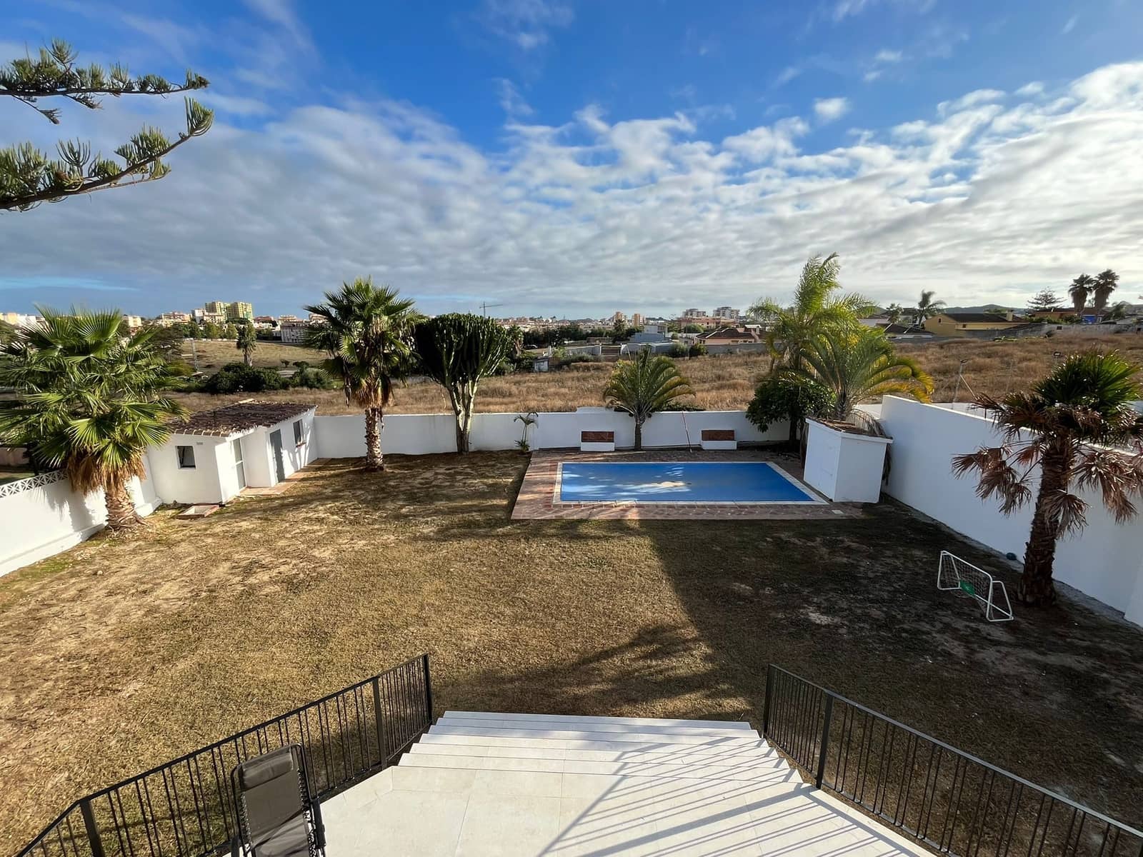 5 bedroom Villa for sale in Mijas Costa with pool - € 1,099,000 (Ref: 9412942)