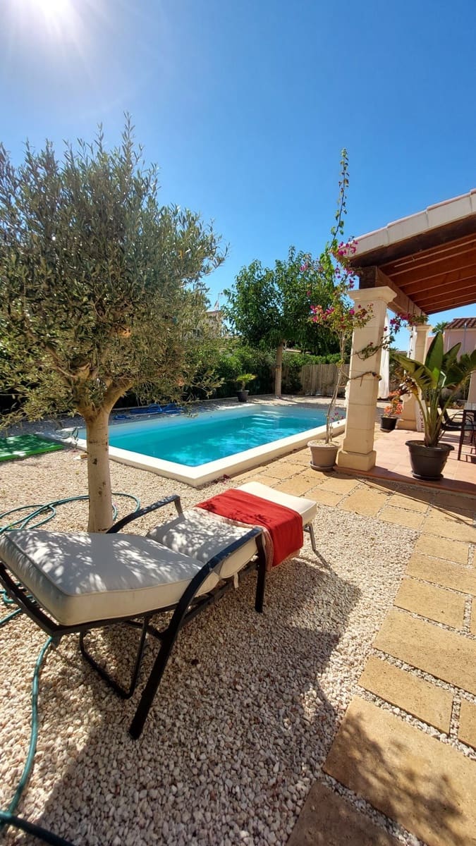 2 sovrum Hus att hyra i Campos med pool - 2 000 € (Ref: 9414939)