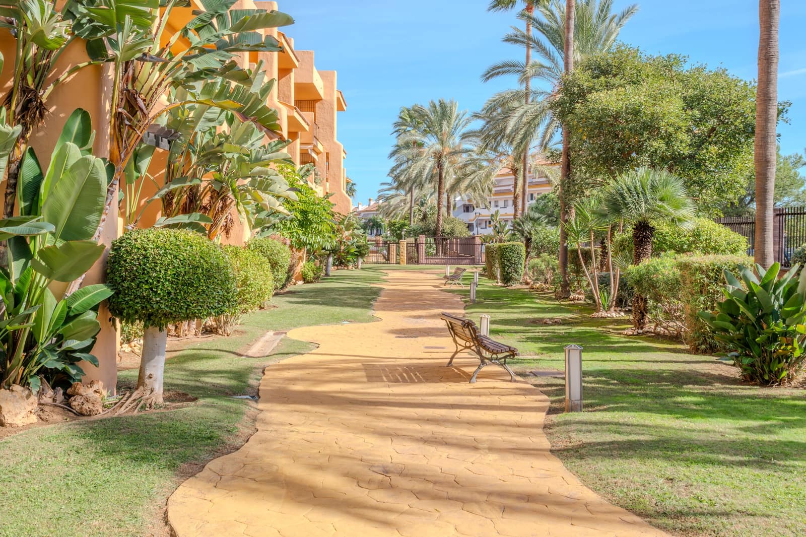 2 Zimmer Apartment zu verkaufen in Mijas Costa mit Pool - 279.900 € (Ref: 9414940)