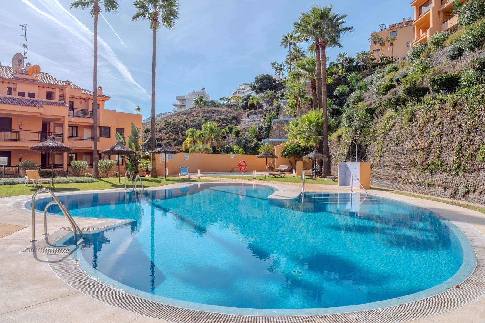 2 Zimmer Apartment zu verkaufen in Mijas Costa mit Pool - 279.900 € (Ref: 9414940)
