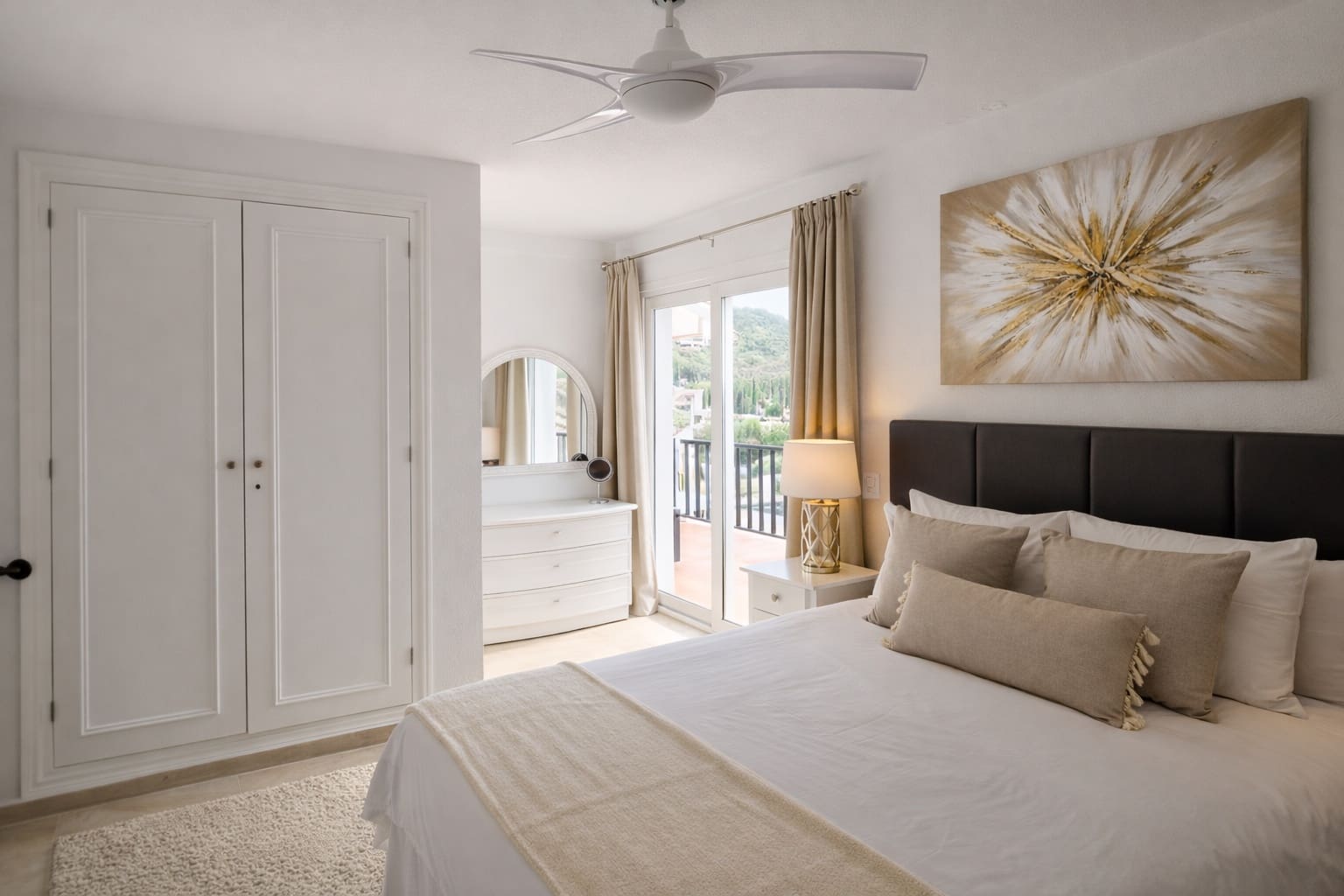 3 makuuhuone Kattohuoneisto myytävänä paikassa Benahavis mukana uima-altaan - 399 900 € (Ref: 9417739)