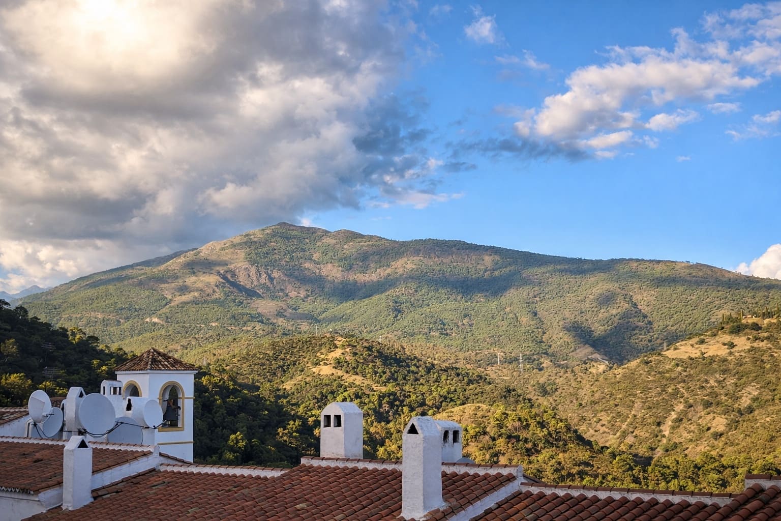 3 makuuhuone Kattohuoneisto myytävänä paikassa Benahavis mukana uima-altaan - 399 900 € (Ref: 9417739)