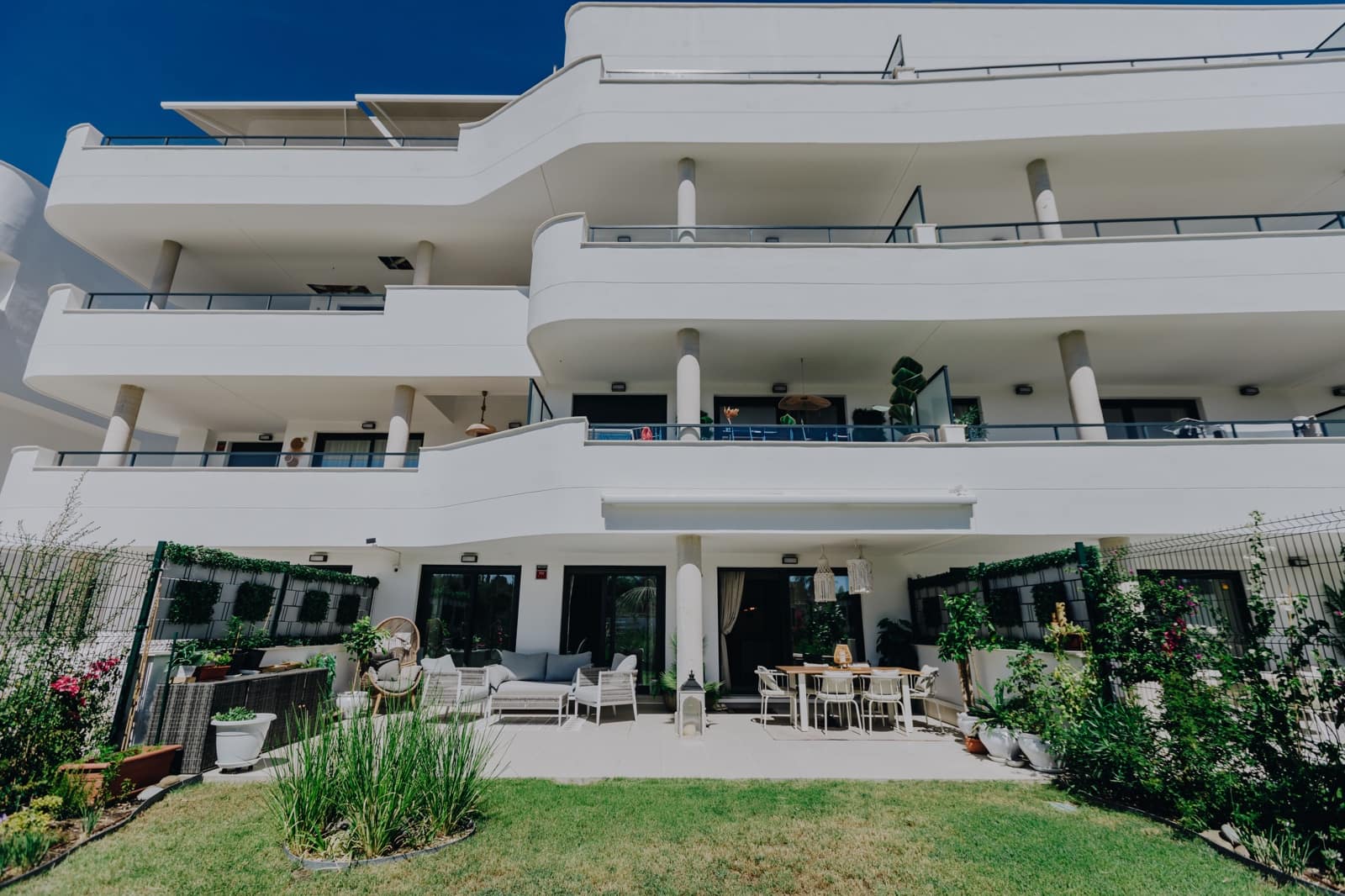 2 soverom Leilighet til salgs i Estepona med svømmebasseng - € 450 000 (Ref: 9417740)