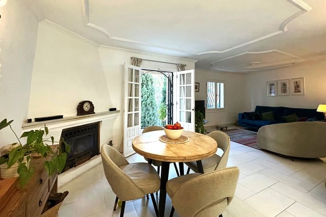 Casa de 3 habitaciones en Mijas en venta - 499.000 € (Ref: 9417741)