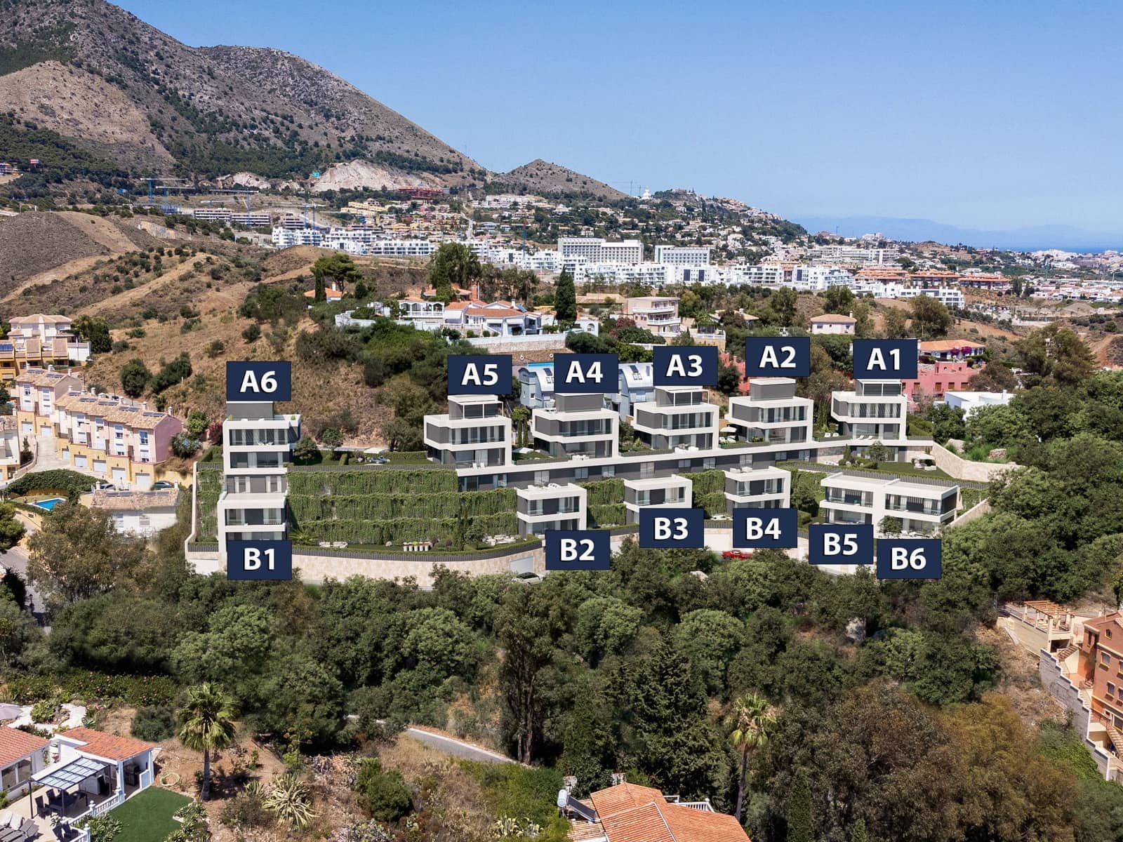 Chalet de 4 habitaciones en Fuengirola en venta - 1.182.600 € (Ref: 9421661)