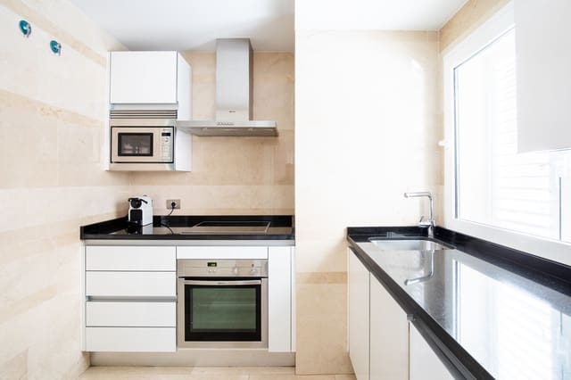 1 bedroom Apartment for sale in Centro Historico, Málaga city - € 445,000 (Ref: 9426512)