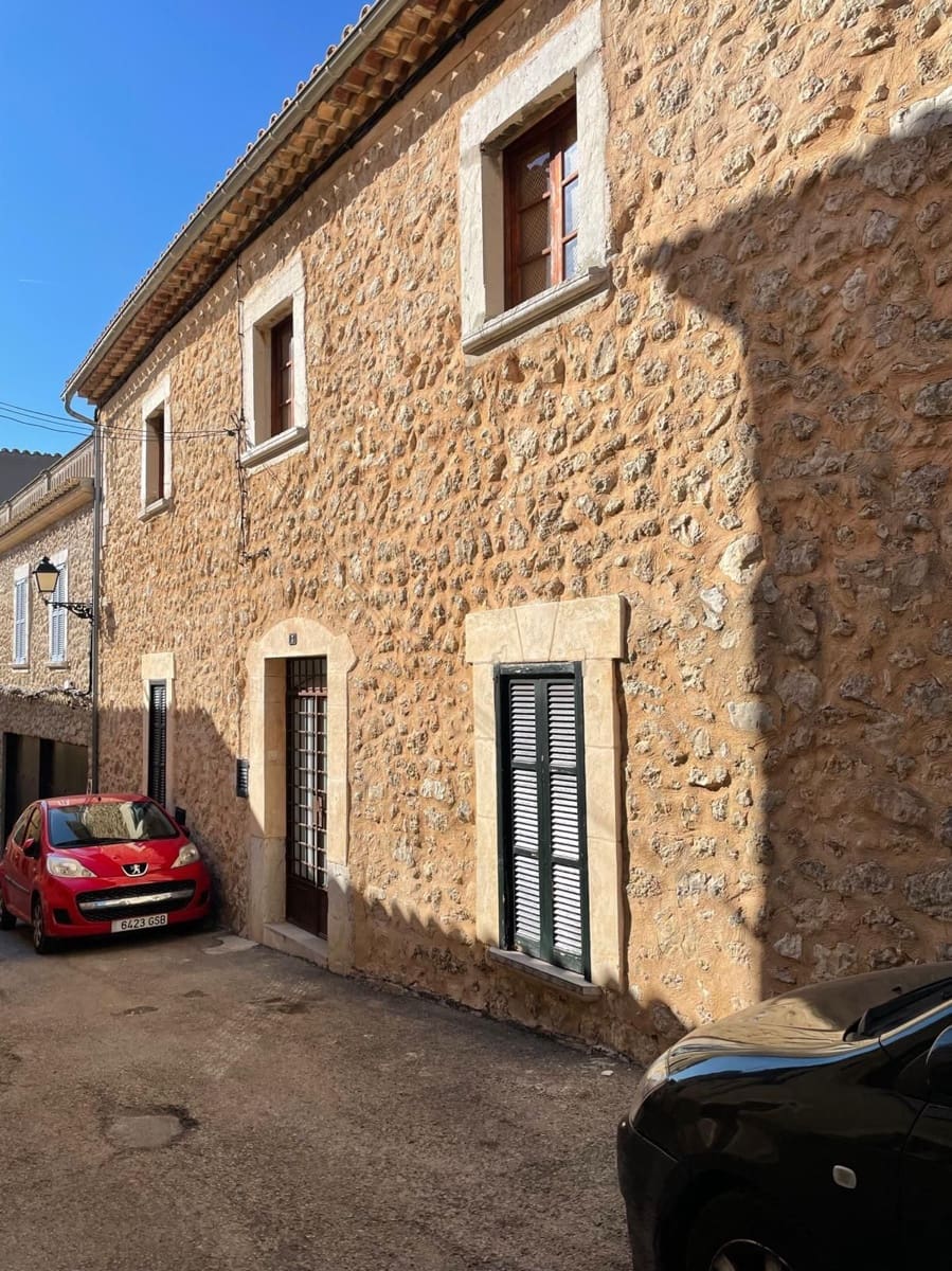 4 soveværelse Byhus til leje i Selva - € 2.950 (Ref: 9426607)