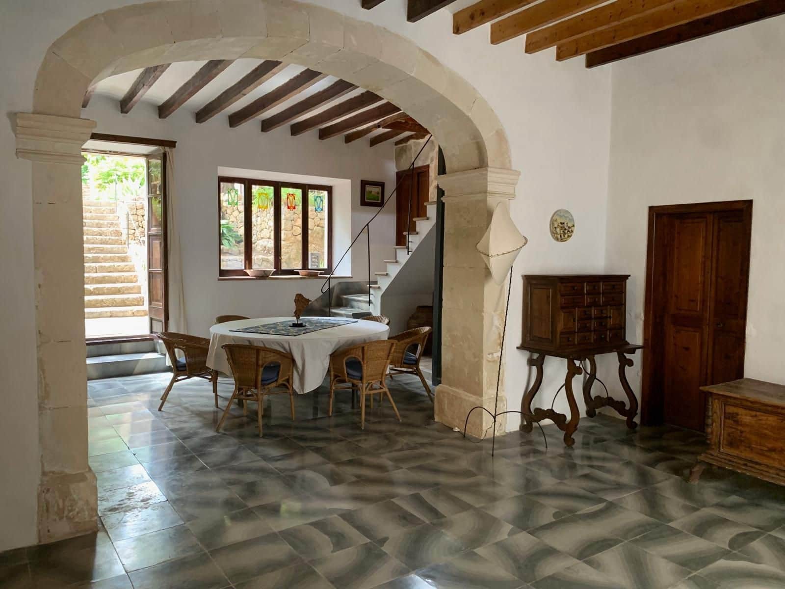 4 soveværelse Byhus til leje i Selva - € 2.950 (Ref: 9426607)