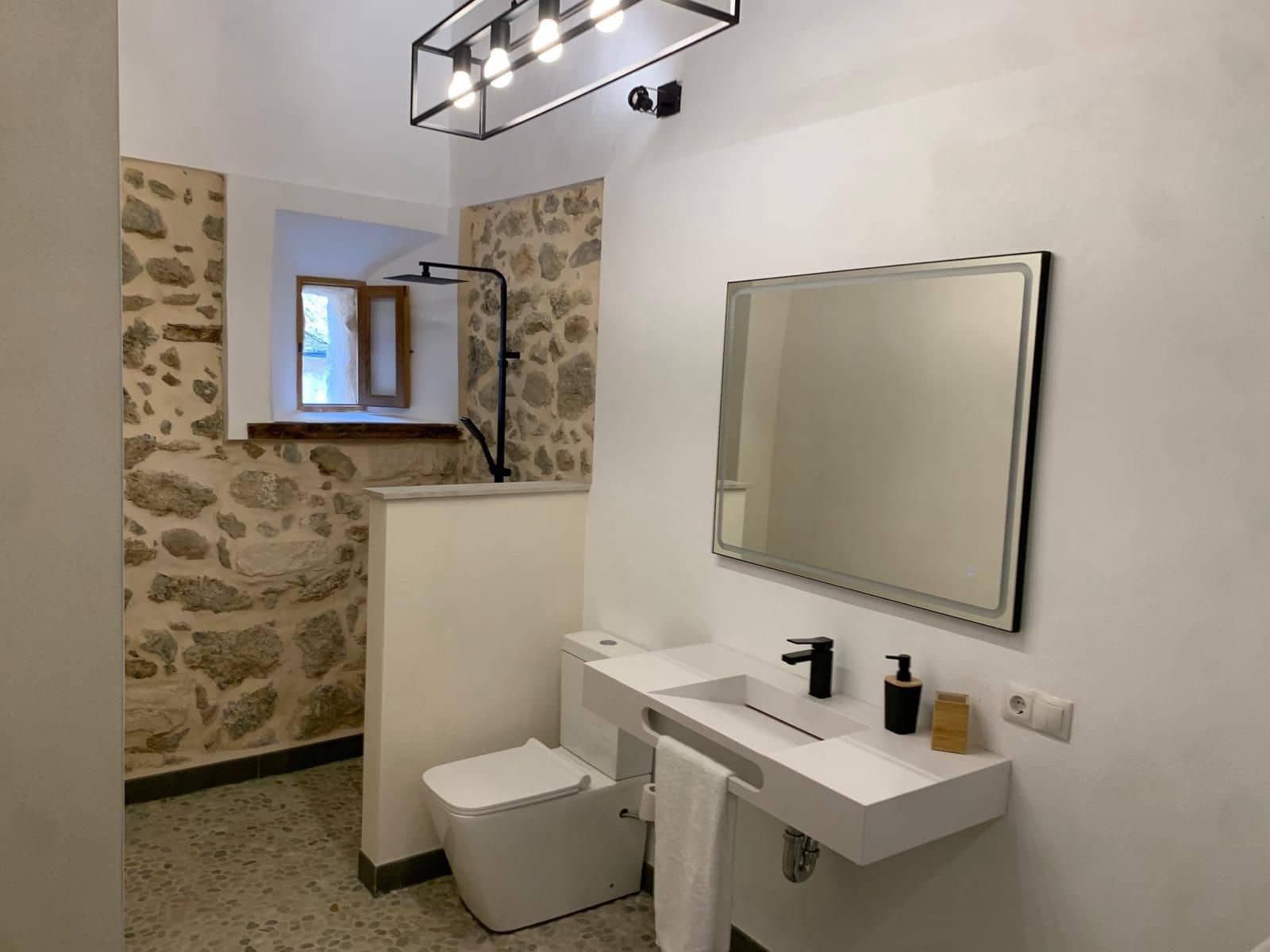 4 soveværelse Byhus til leje i Selva - € 2.950 (Ref: 9426607)