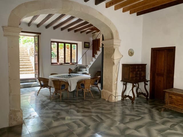 Maison de Ville de 4 chambres à louer à Selva - 2 500 € (Ref: 9426607)