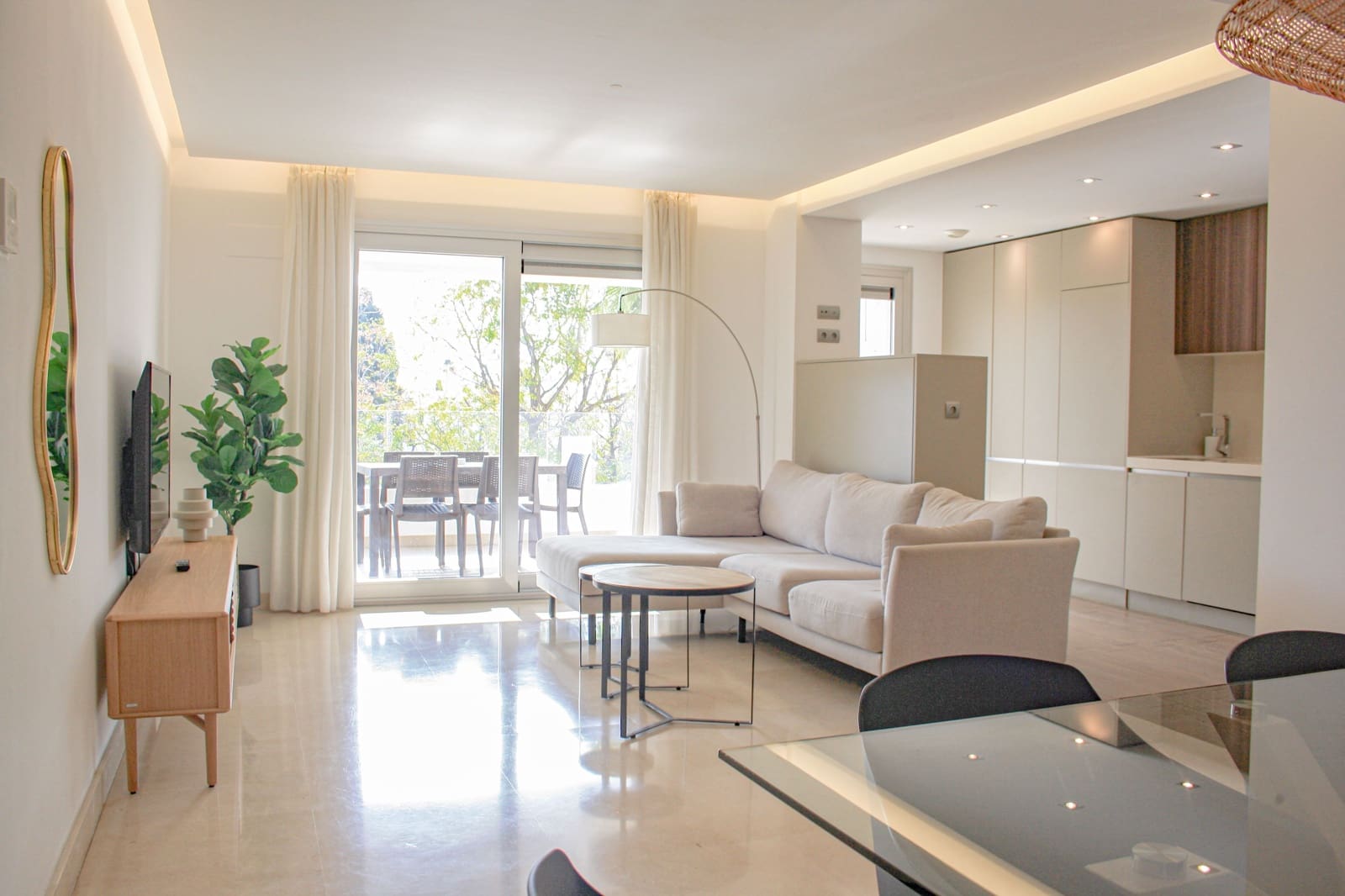 3 makuuhuone Huoneisto myytävänä paikassa San Pedro de Alcantara mukana uima-altaan - 775 000 € (Ref: 9427564)