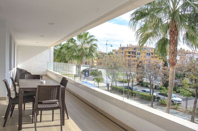 3 bedroom Apartment for sale in Nueva Alcántara, Marbella with pool - € 775,000 (Ref: 9427564)
