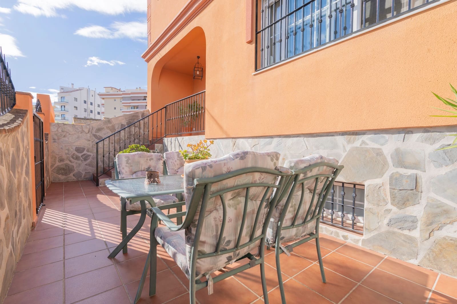 4 sypialnia Dom na sprzedaż w Fuengirola z basenem - 1 100 000 € (Ref: 9429129)