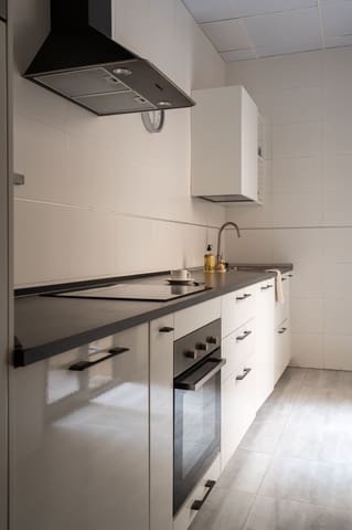 3 soveværelse Lejlighed til salg i La Merced, Málaga by med swimmingpool - € 583.000 (Ref: 9432016)