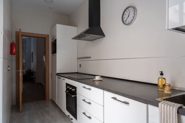 3 soveværelse Lejlighed til salg i La Merced, Málaga by med swimmingpool - € 583.000 (Ref: 9432016)