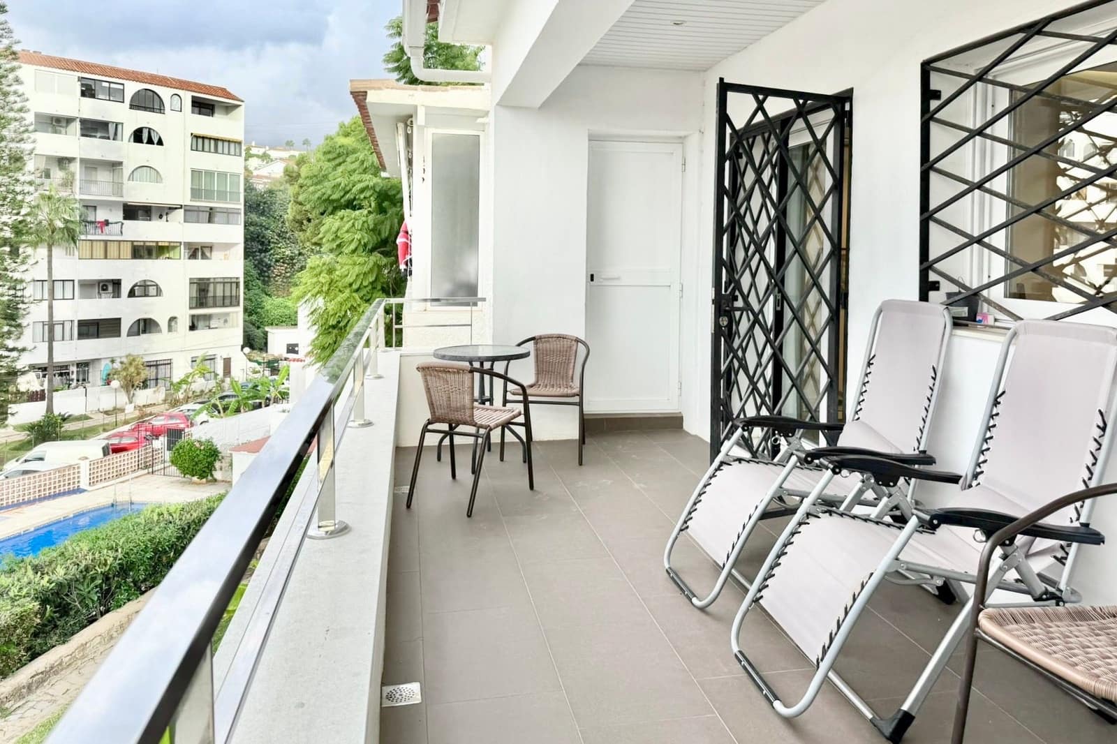 4 bedroom Townhouse for sale in Fuengirola with pool - € 549,000 (Ref: 9432017)