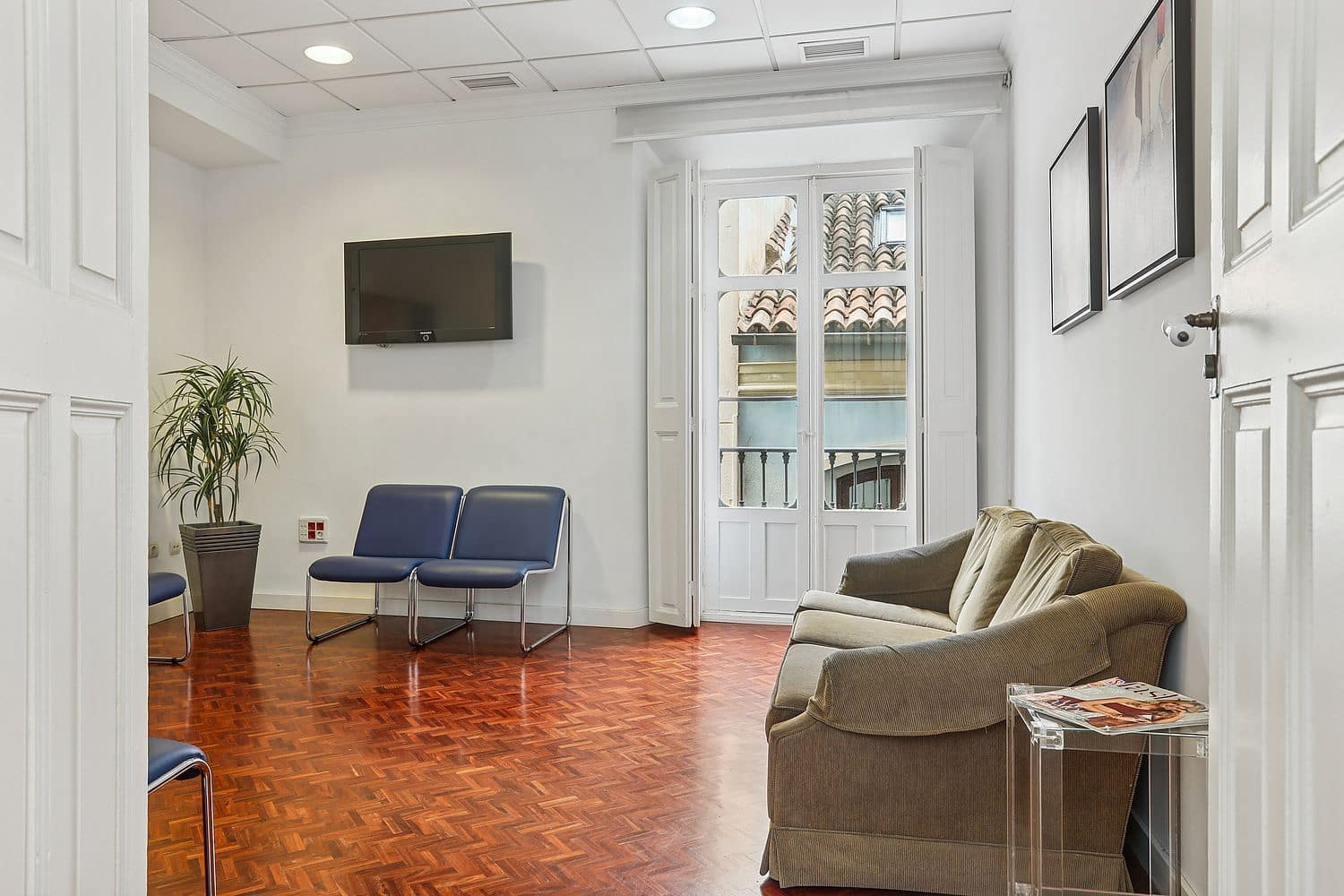 6 soveværelse Kontor til salg i Malaga by - € 1.600.000 (Ref: 9432718)