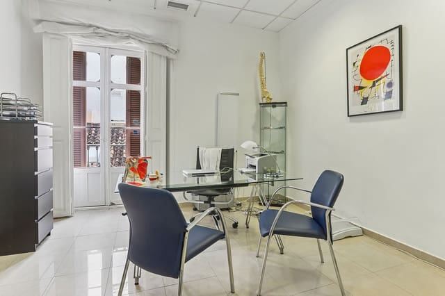 6 soverom Kontor til salgs i Centro Historico, Málaga by - € 1 600 000 (Ref: 9432718)