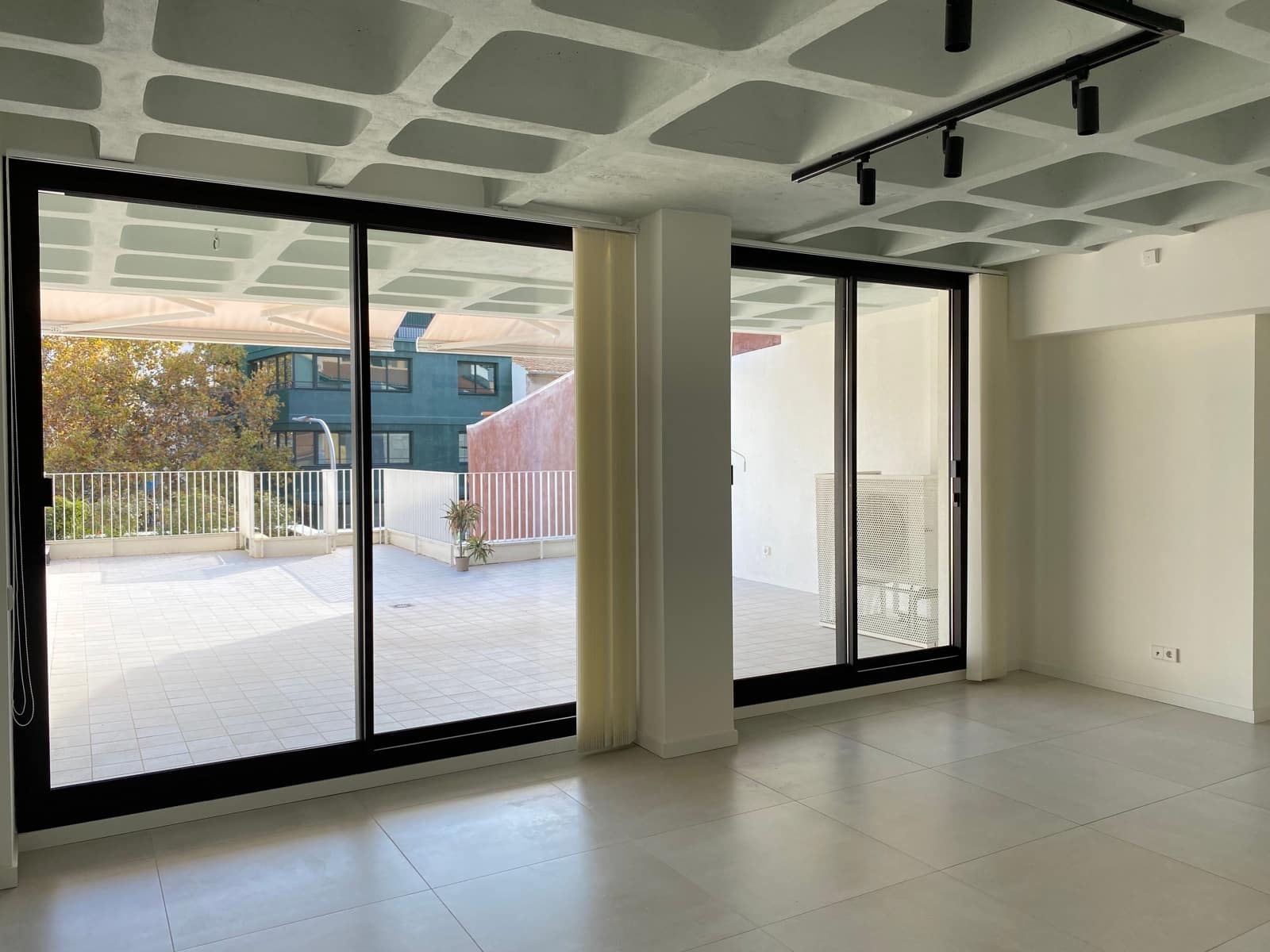 2 soverom Leilighet til leie i Palma de Mallorca med svømmebasseng - € 2 700 (Ref: 9434937)