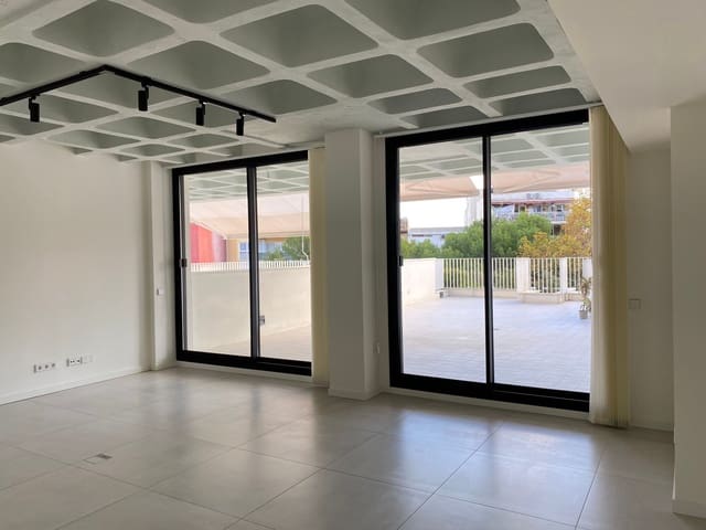 2 bedroom Apartment for rent in El Terreno, Palma de Mallorca with pool - € 2,700 (Ref: 9434937)