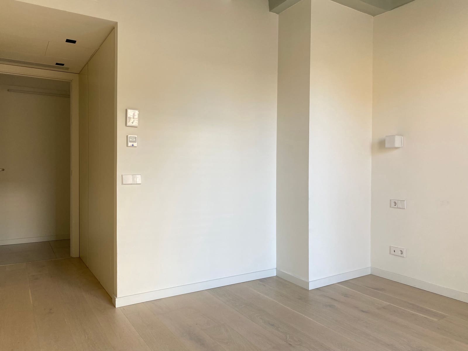 2 soverom Leilighet til leie i Palma de Mallorca med svømmebasseng - € 2 700 (Ref: 9434937)