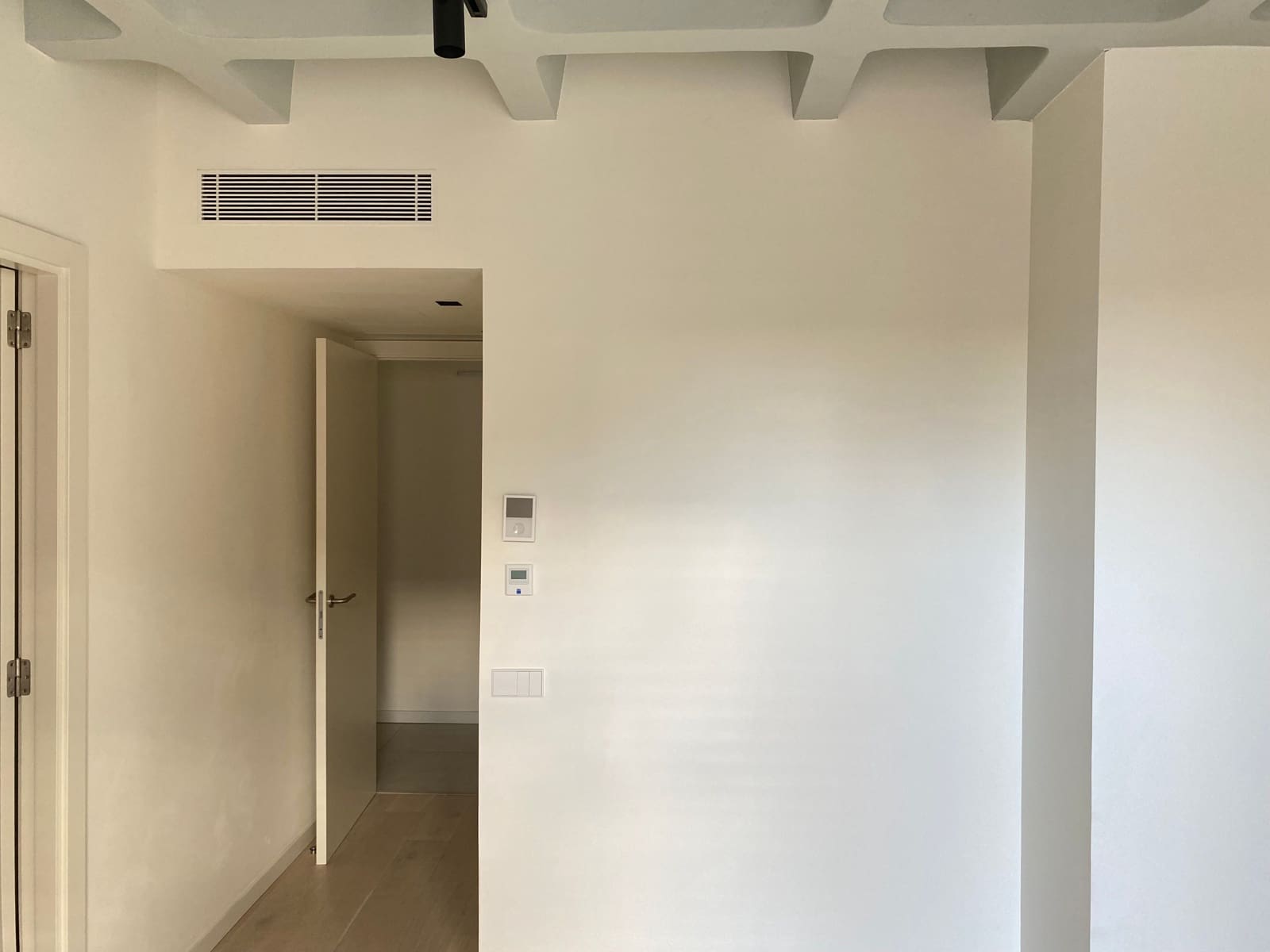 2 soverom Leilighet til leie i Palma de Mallorca med svømmebasseng - € 2 700 (Ref: 9434937)