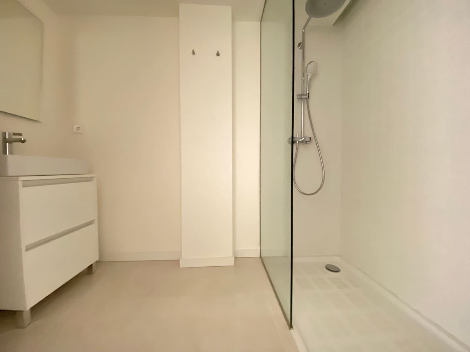 2 soverom Leilighet til leie i Palma de Mallorca med svømmebasseng - € 2 700 (Ref: 9434937)