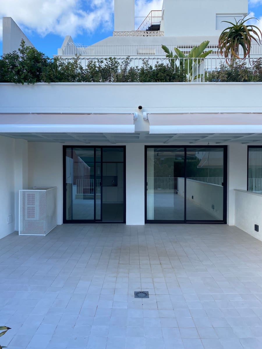 2 soverom Leilighet til leie i Palma de Mallorca med svømmebasseng - € 2 700 (Ref: 9434937)