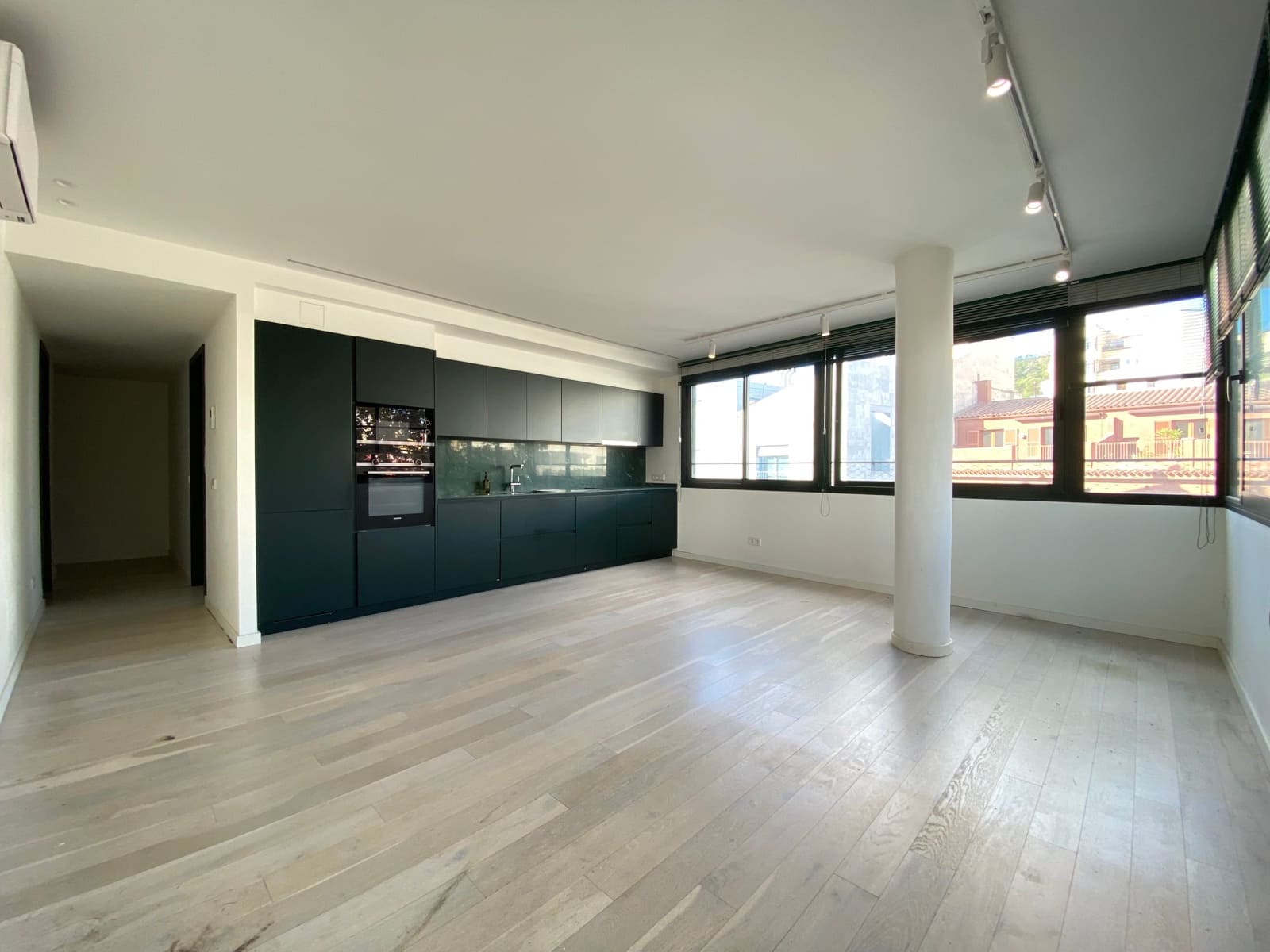 1 makuuhuone Huoneisto vuokrattavana paikassa Palma de Mallorca mukana uima-altaan - 1 600 € (Ref: 9434938)