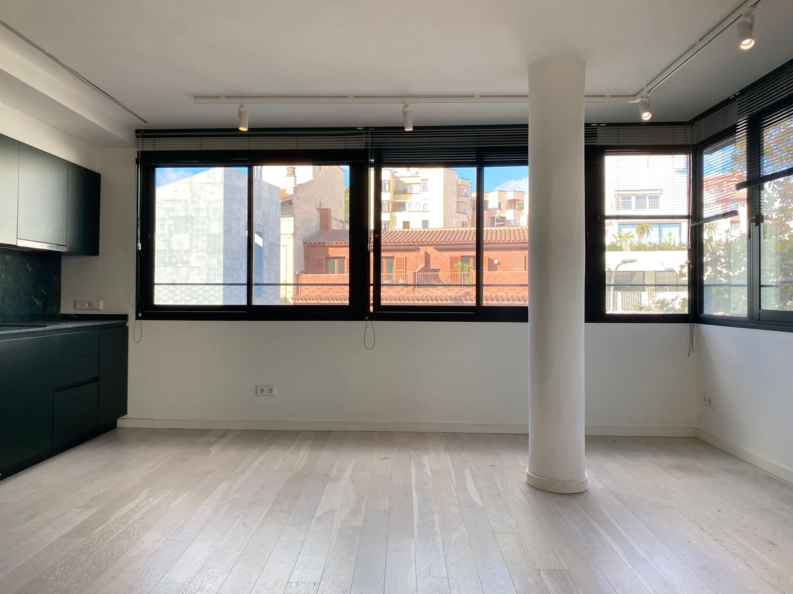 1 makuuhuone Huoneisto vuokrattavana paikassa Palma de Mallorca mukana uima-altaan - 1 600 € (Ref: 9434938)