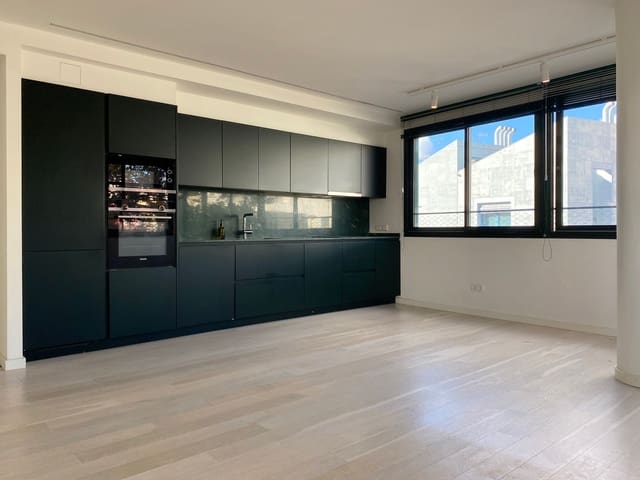 1 bedroom Apartment for rent in El Terreno, Palma de Mallorca with pool - € 1,600 (Ref: 9434938)