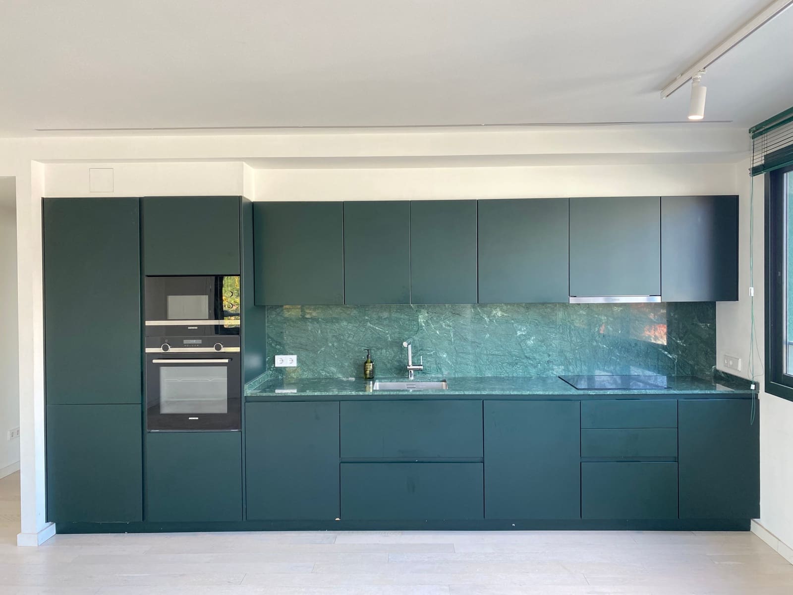 1 makuuhuone Huoneisto vuokrattavana paikassa Palma de Mallorca mukana uima-altaan - 1 600 € (Ref: 9434938)