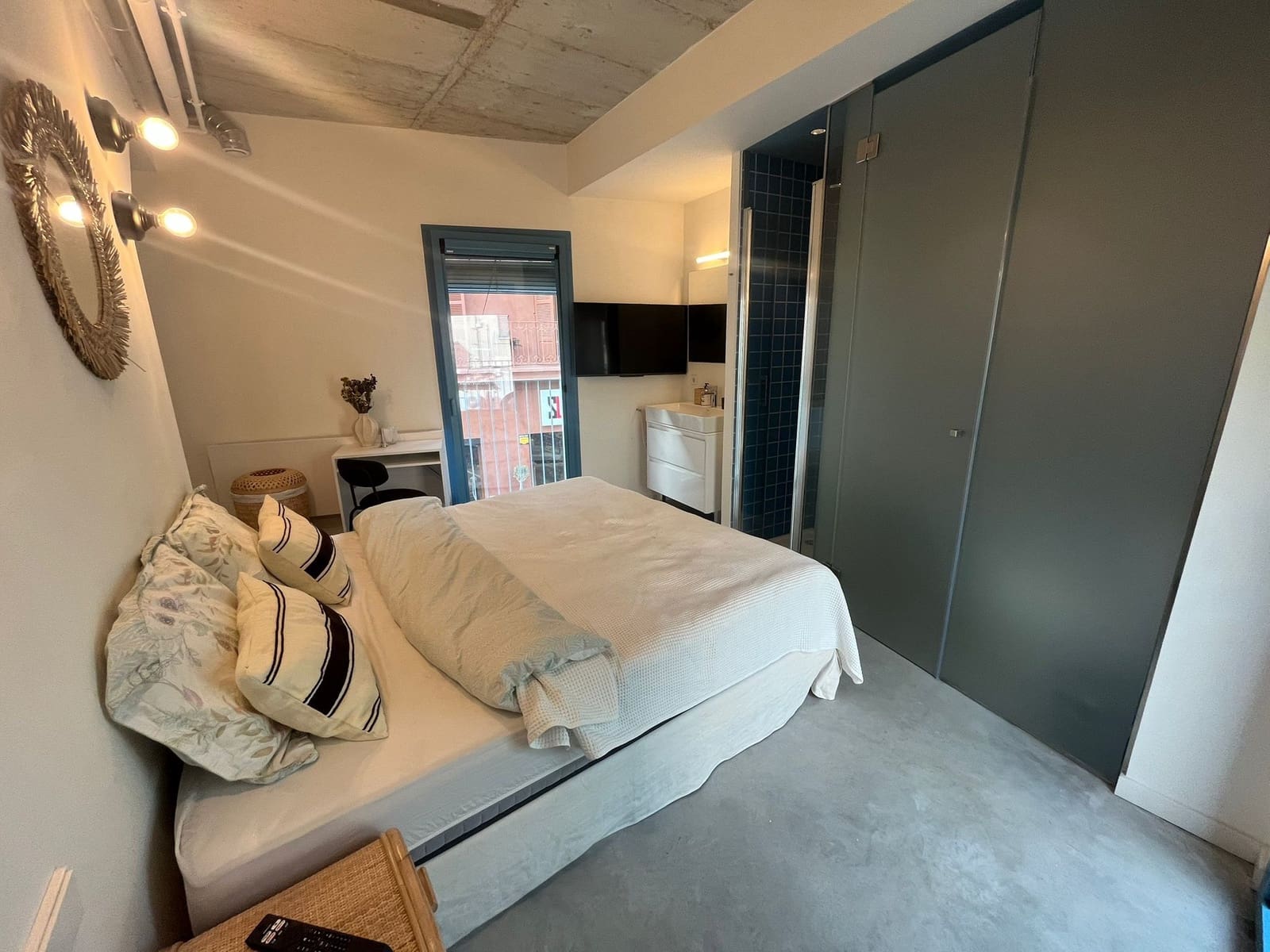 2 bedroom Apartment for rent in Palma de Mallorca with pool - € 2,000 (Ref: 9436185)