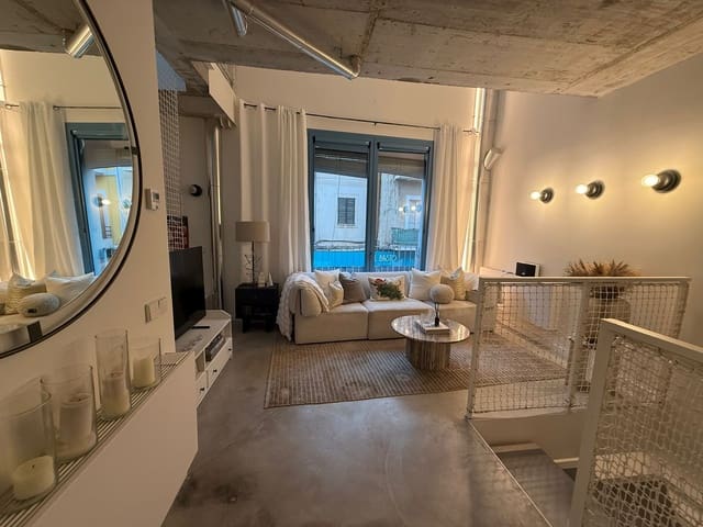 2 bedroom Apartment for rent in El Terreno, Palma de Mallorca with pool - € 2,000 (Ref: 9436185)