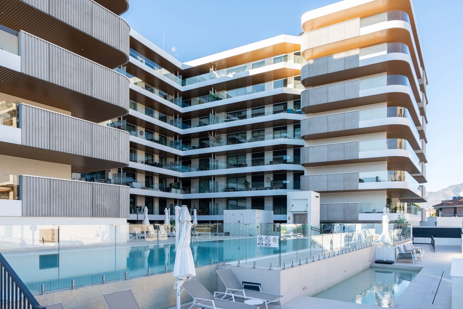 2 chambre Appartement à vendre à Fuengirola avec piscine - 695 000 € (Ref: 9436301)