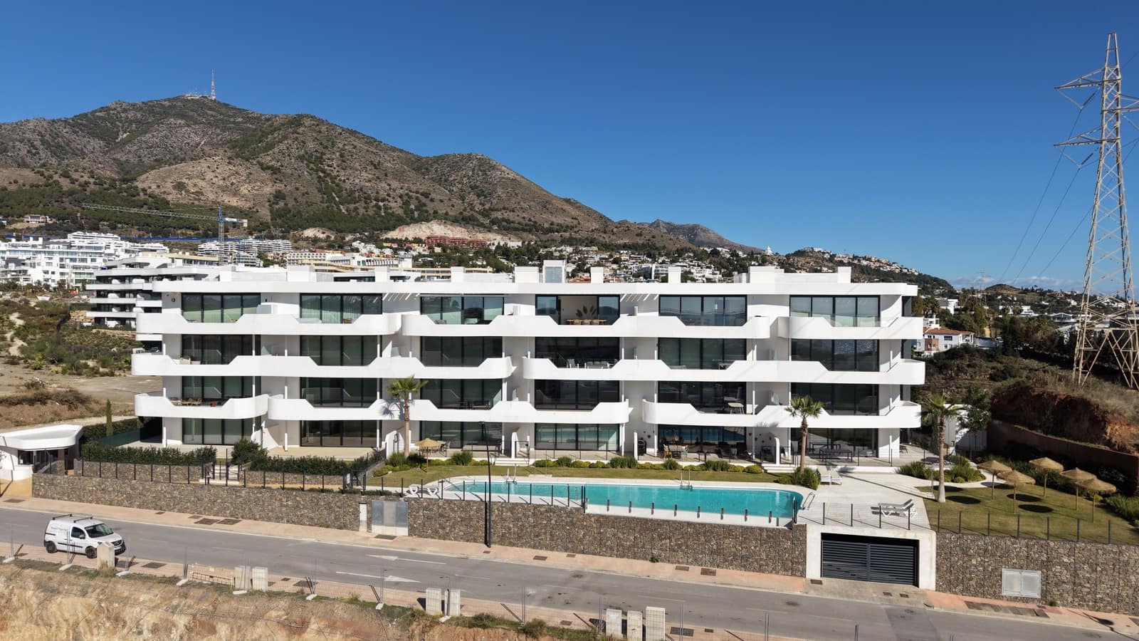 2 makuuhuone Kattohuoneisto myytävänä paikassa Fuengirola mukana uima-altaan - 850 000 € (Ref: 9436474)