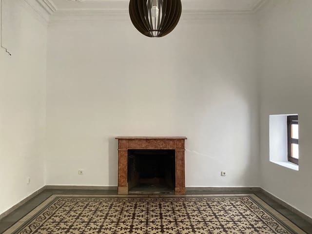 Kontor til leie i El Sindicat, Palma de Mallorca - € 1 000 (Ref: 9436475)