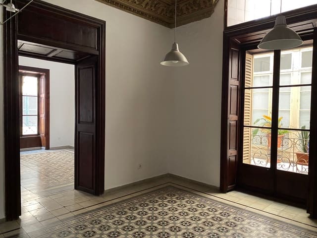 Kontor til leie i El Sindicat, Palma de Mallorca - € 1 000 (Ref: 9436475)