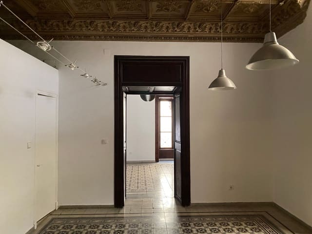 Kontor til leie i El Sindicat, Palma de Mallorca - € 1 000 (Ref: 9436475)