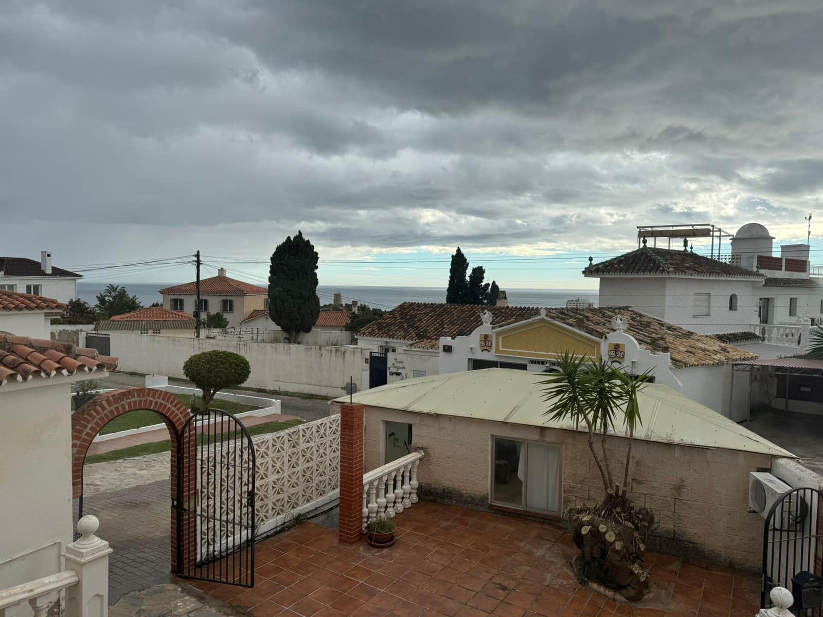 3 slaapkamer Villa te koop in Fuengirola met zwembad - € 590.000 (Ref: 9438816)