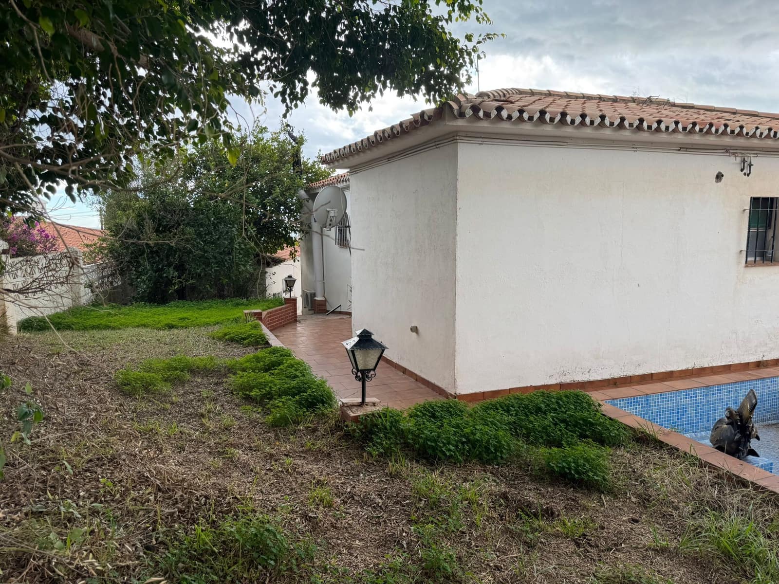 3 slaapkamer Villa te koop in Fuengirola met zwembad - € 590.000 (Ref: 9438816)