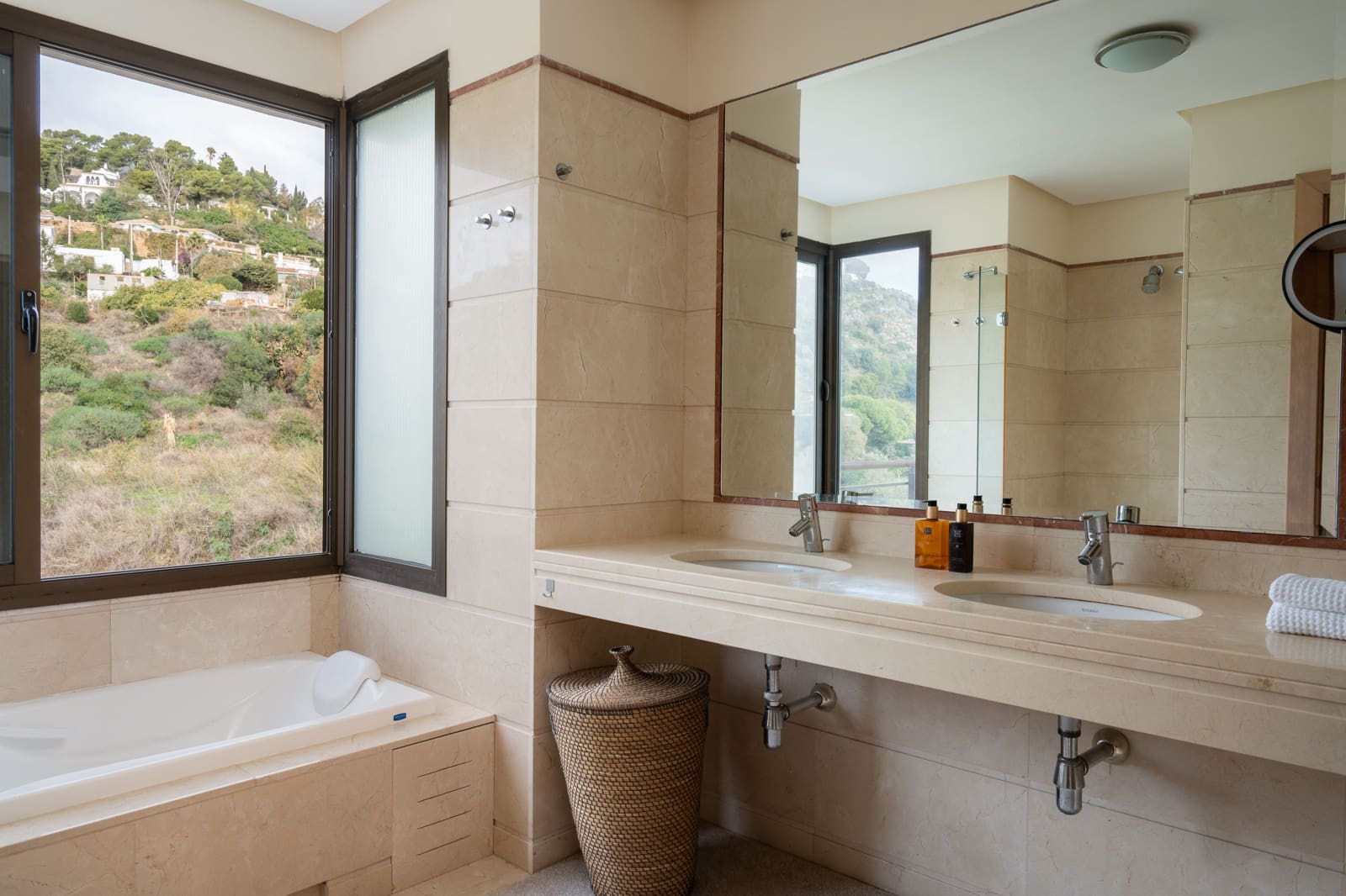 3 sovrum Hus till salu i Benalmadena med pool - 890 000 € (Ref: 9441641)