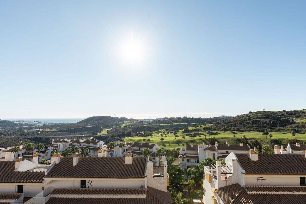 2 soverom Penthouse til salgs i Mijas Costa med svømmebasseng - € 349 000 (Ref: 9442893)