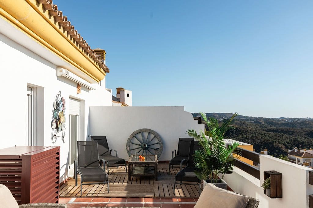 2 soverom Penthouse til salgs i Mijas Costa med svømmebasseng - € 349 000 (Ref: 9442893)