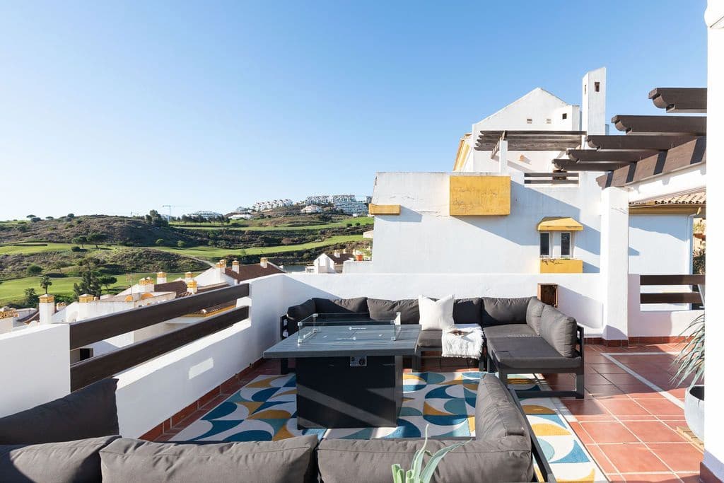 2 soverom Penthouse til salgs i Mijas Costa med svømmebasseng - € 349 000 (Ref: 9442893)