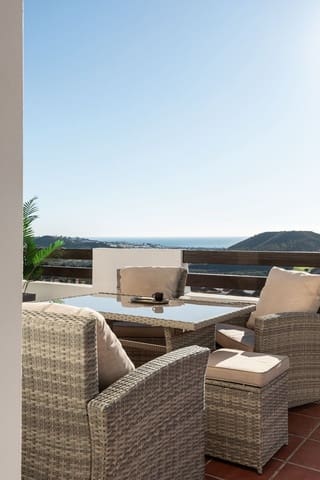 2 soveværelse Penthouse til salg i Riviera del Sol, Mijas med swimmingpool - € 349.000 (Ref: 9442893)